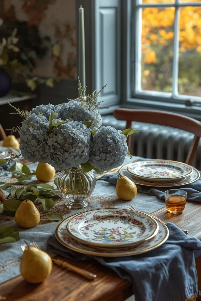 16 Fall Table Decor Ideas That Turn Every Dinner Into an Autumn Celebration 10 fall table featuring vintage floral chintz dinner plates